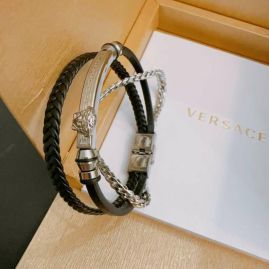 Picture of Versace Bracelet _SKUVersacebracelet06cly8816657